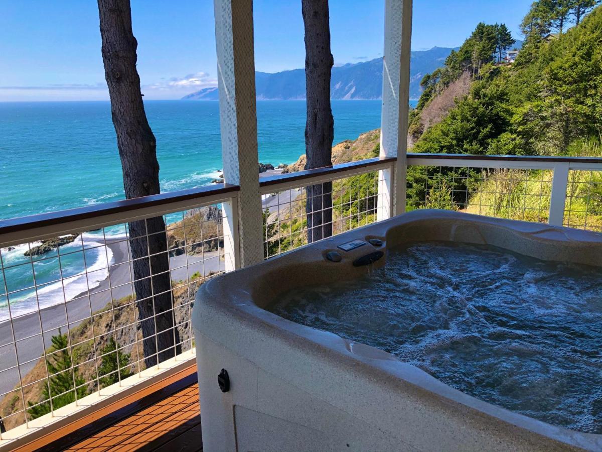 Amazing Oceanview 2 Bedroom Oceanfront! By Oceanviewhottubs Shelter Cove, Ca Tesla Ev Station מראה חיצוני תמונה