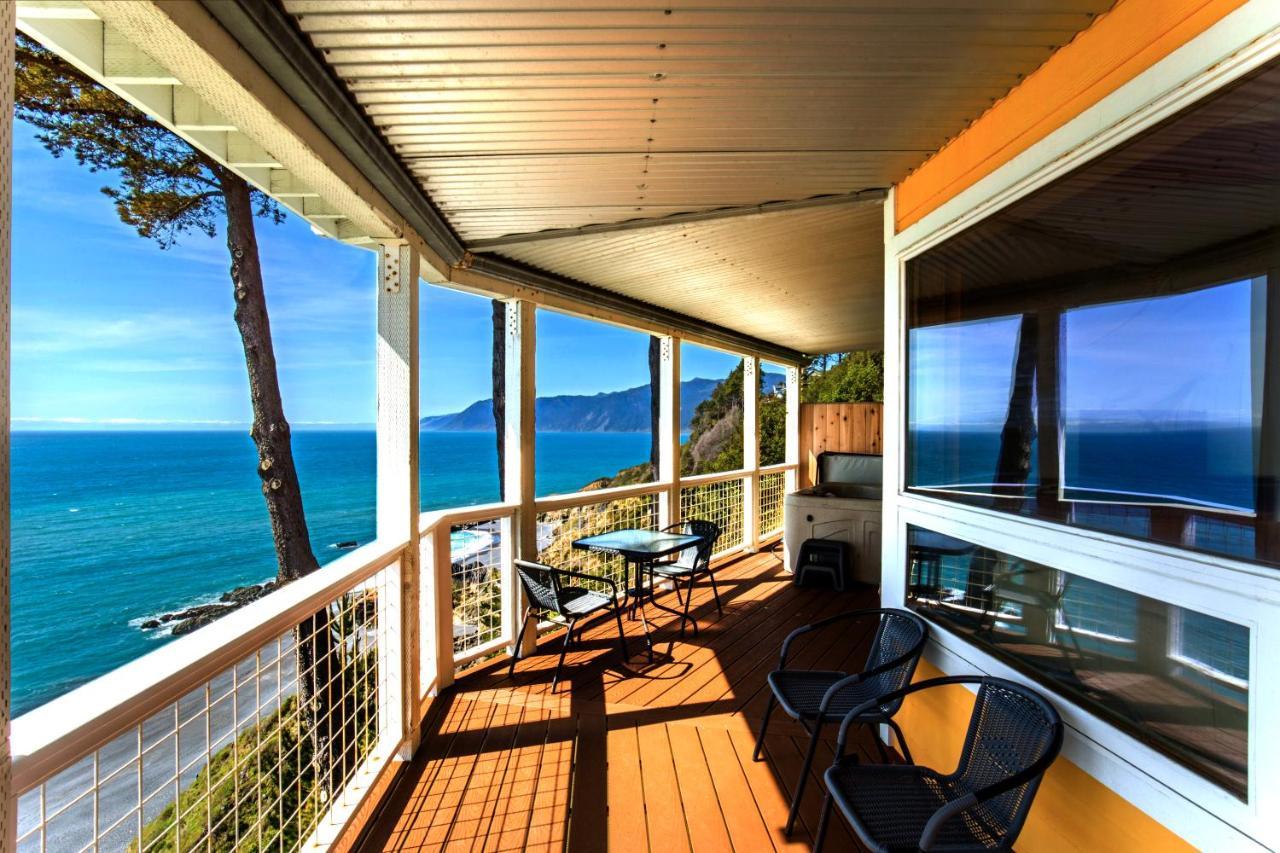 Amazing Oceanview 2 Bedroom Oceanfront! By Oceanviewhottubs Shelter Cove, Ca Tesla Ev Station מראה חיצוני תמונה