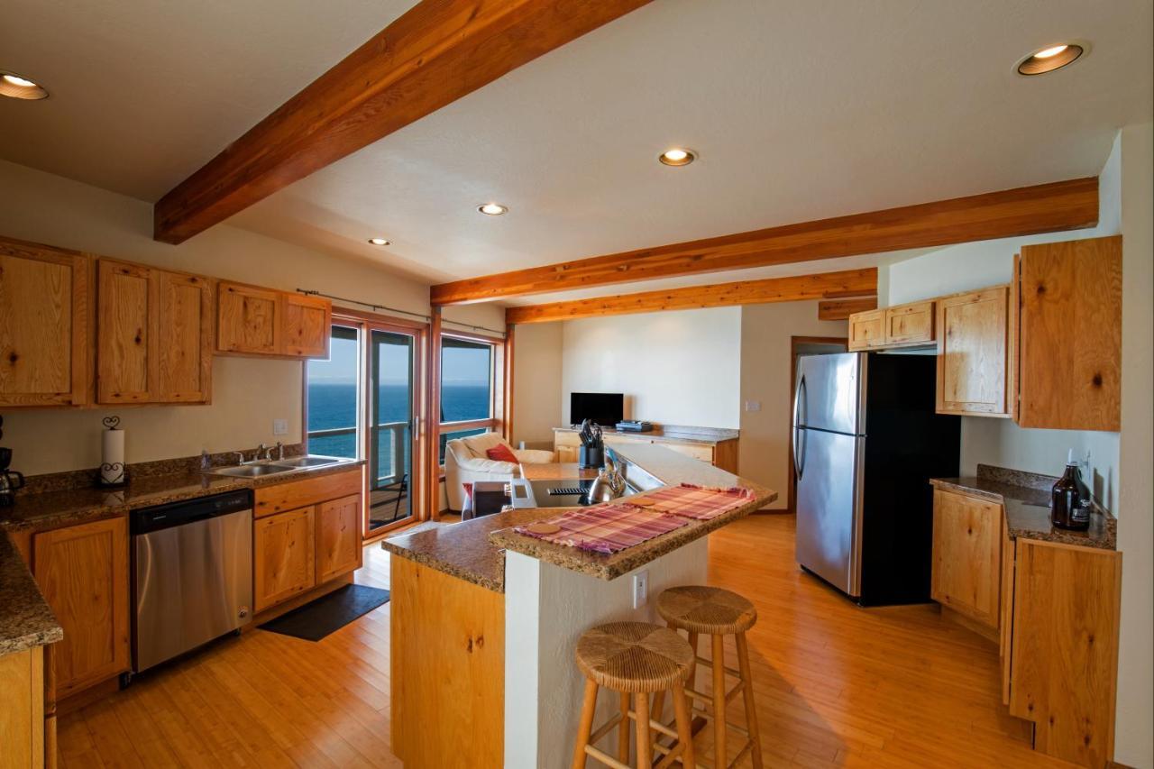 Amazing Oceanview 2 Bedroom Oceanfront! By Oceanviewhottubs Shelter Cove, Ca Tesla Ev Station מראה חיצוני תמונה