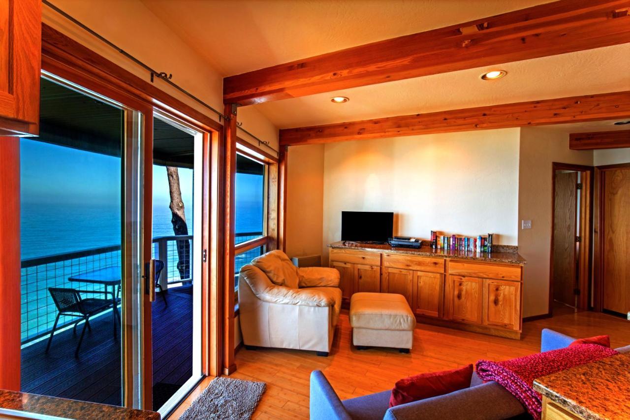 Amazing Oceanview 2 Bedroom Oceanfront! By Oceanviewhottubs Shelter Cove, Ca Tesla Ev Station מראה חיצוני תמונה